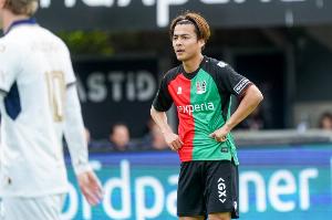 火爆日本vs瑞典首发阵容低调看直播_火爆日本vs瑞典首发阵容低调看直播超清直播_火爆日本vs瑞典首发阵容低调看直播1080p 在线观看