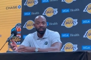 NBA马刺vs雄鹿_NBA马刺vs雄鹿高清无广告_NBA马刺vs雄鹿流畅直播入口
