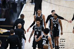 极速明日约旦vs阿尔及利亚直播免费看入口_极速明日约旦vs阿尔及利亚直播免费看入口在线观看_极速明日约旦vs阿尔及利亚直播免费看入口免费高清直播